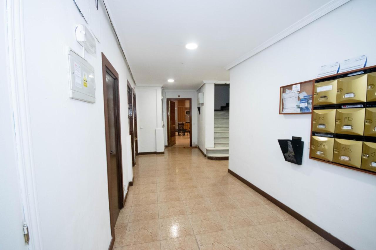 For You Rentals Apartamento Temporal Con Encanto En Malasana Min24 马德里 外观 照片