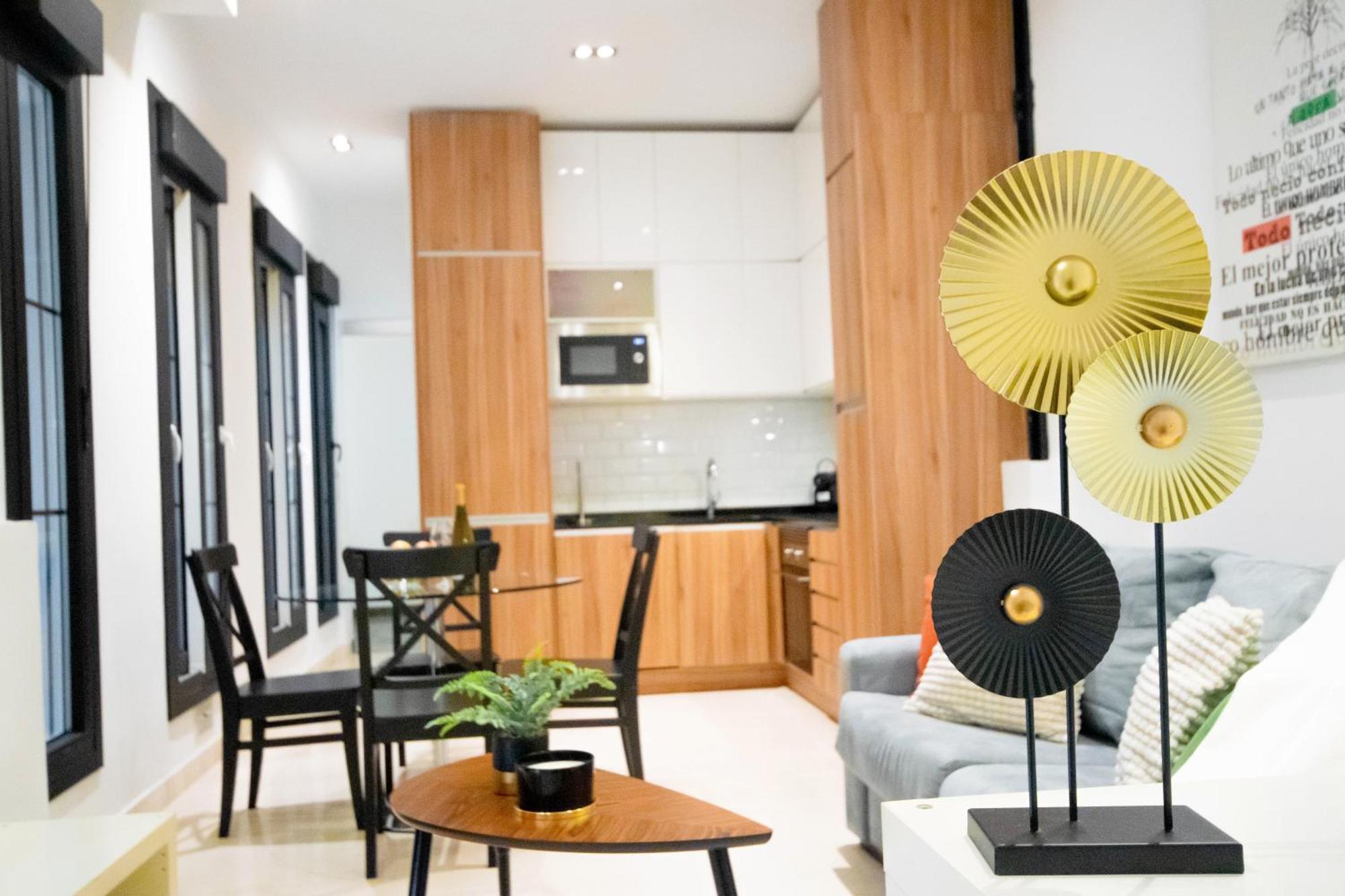 For You Rentals Apartamento Temporal Con Encanto En Malasana Min24 马德里 外观 照片