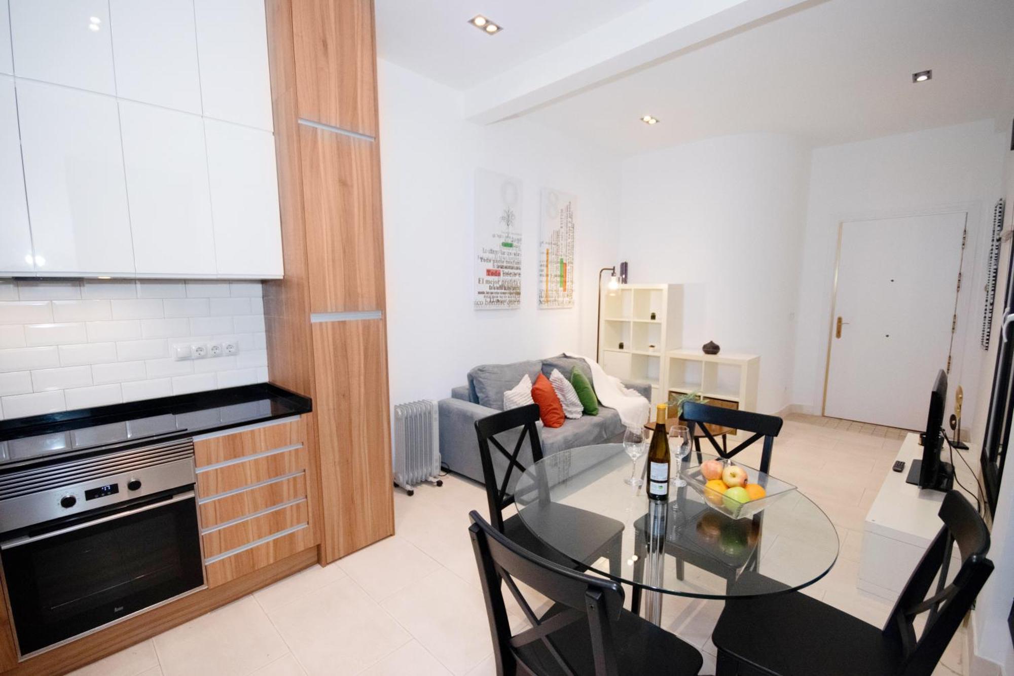 For You Rentals Apartamento Temporal Con Encanto En Malasana Min24 马德里 外观 照片